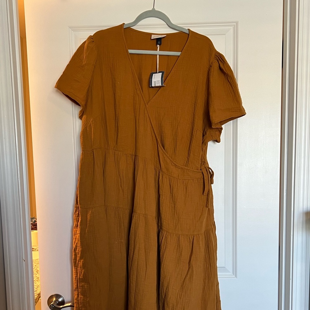 NWT Universal Thread wrap dress